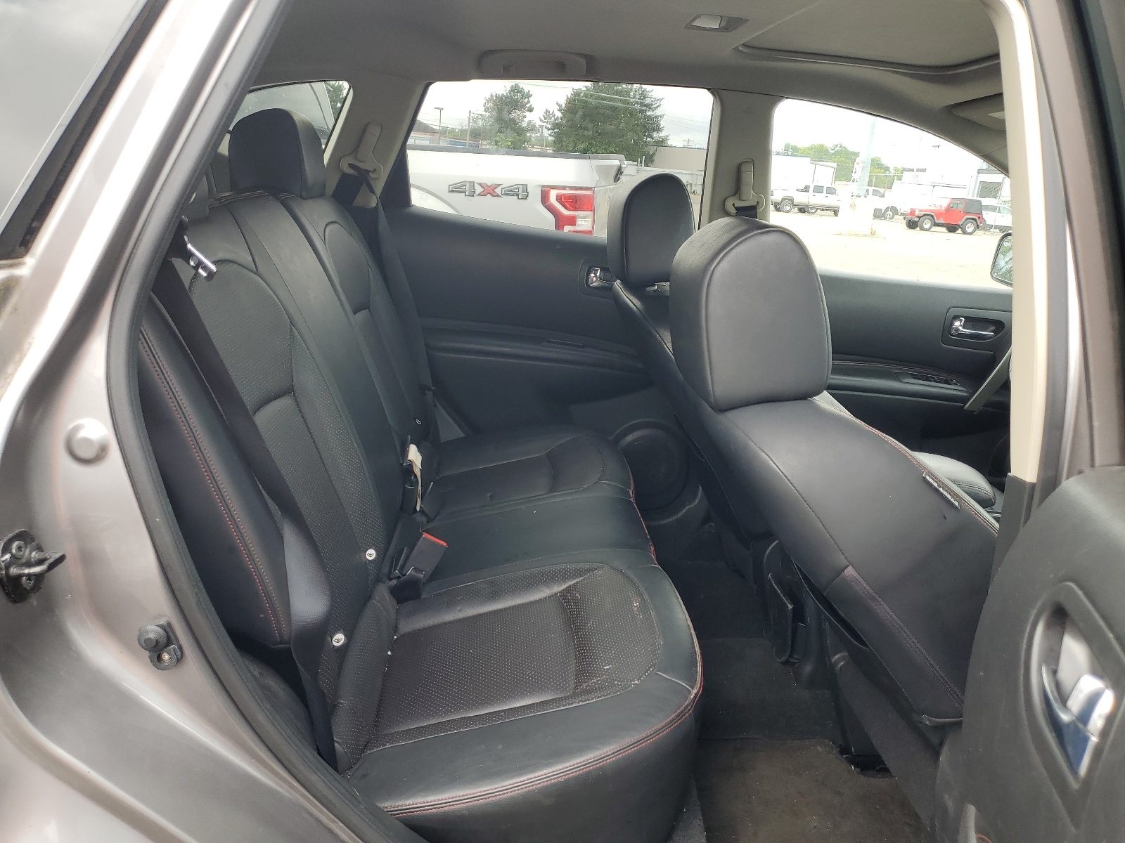 JN8AS5MV6BW268153 2011 Nissan Rogue S