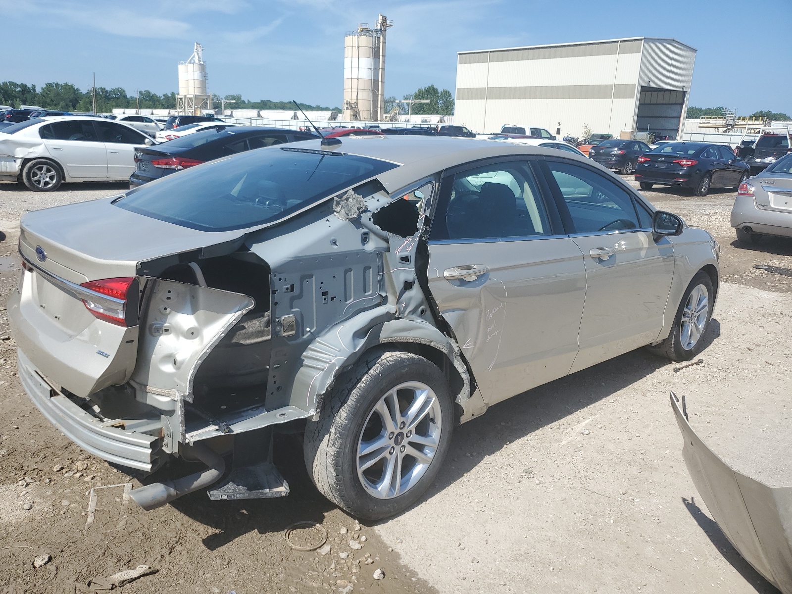 2018 Ford Fusion Se vin: 3FA6P0H71JR198179