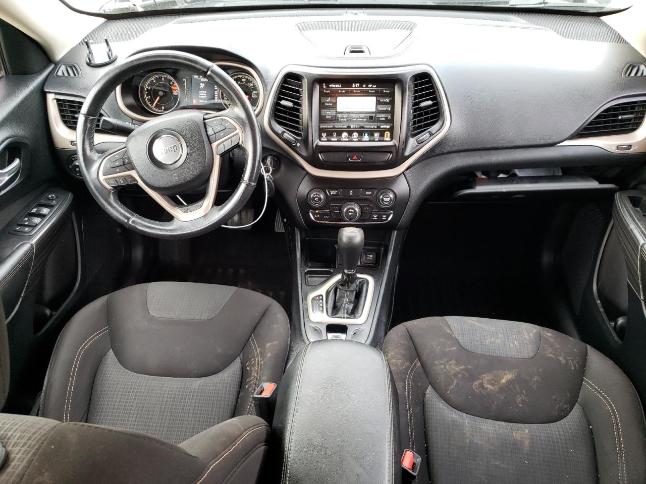 2017 Jeep Cherokee Latitude VIN: 1C4PJLCB8HW547763 Lot: 63023094