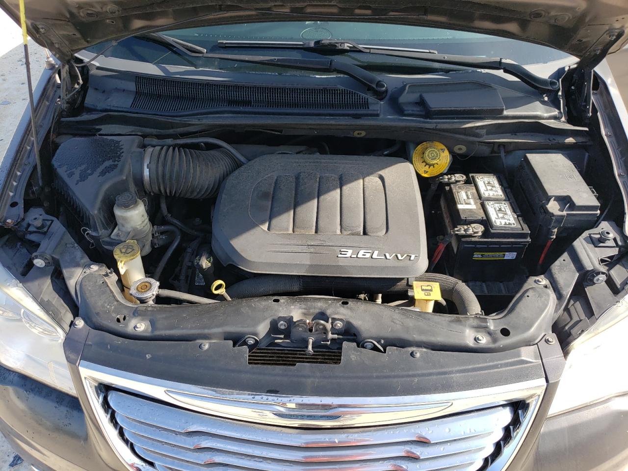 2015 Chrysler Town & Country Touring VIN: 2C4RC1BG4FR661351 Lot: 65422594