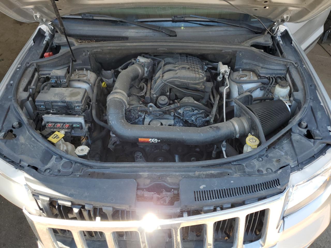 1J4RR4GG1BC675519 2011 Jeep Grand Cherokee Laredo