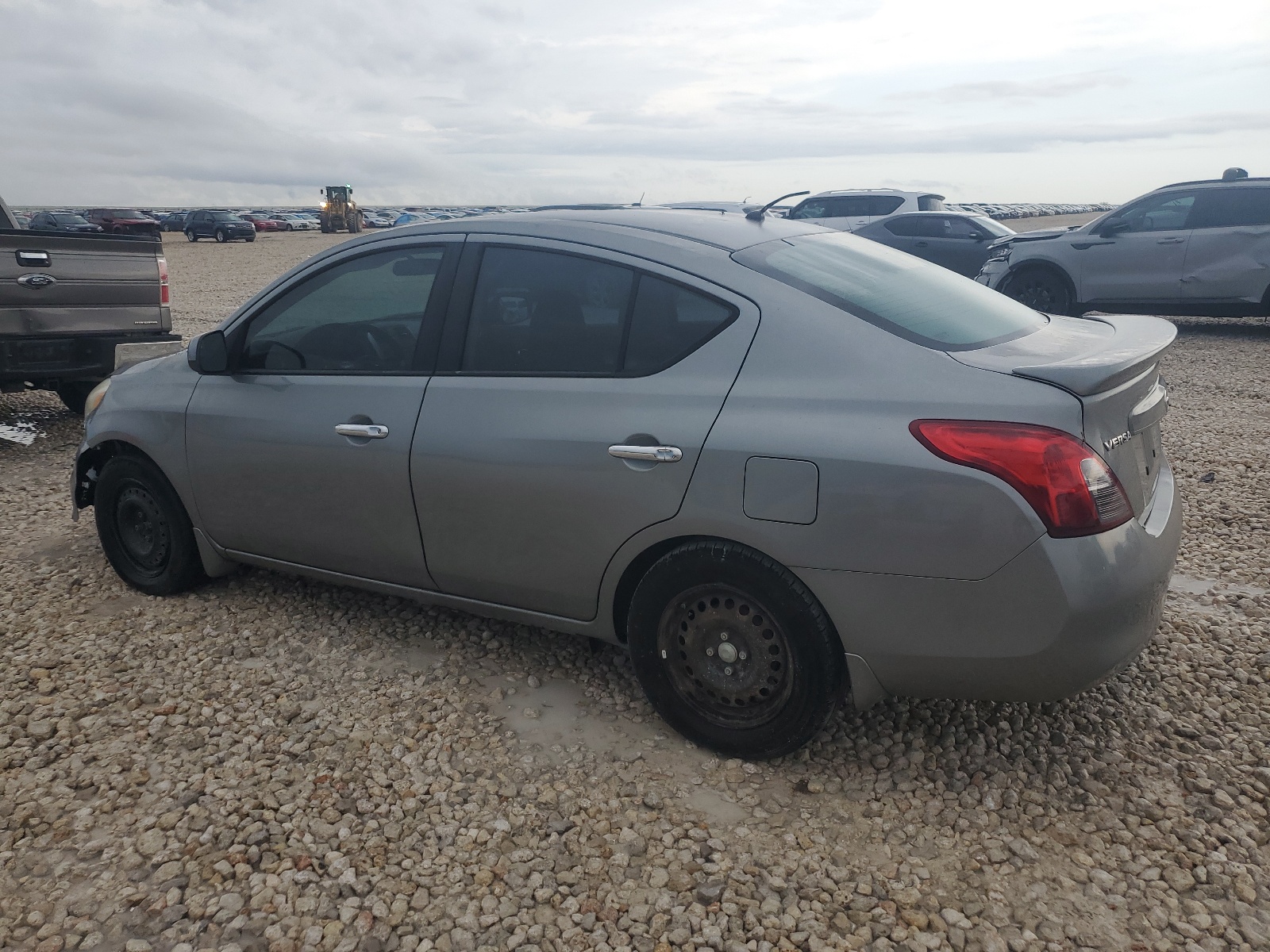 2014 Nissan Versa S vin: 3N1CN7AP6EL806148