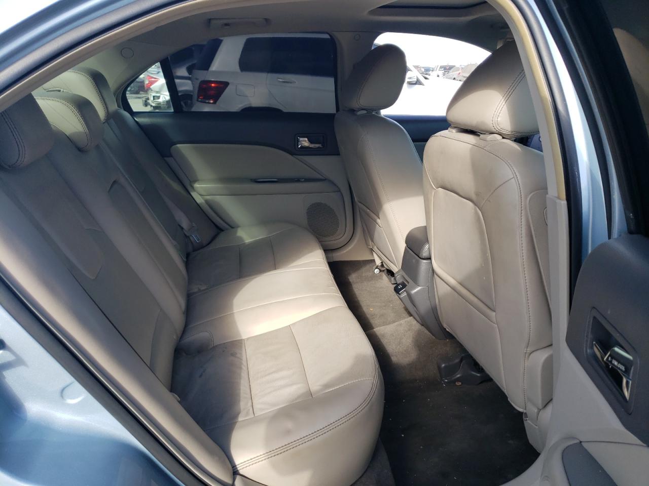 2010 Ford Fusion Hybrid VIN: 3FADP0L35AR372699 Lot: 63360654