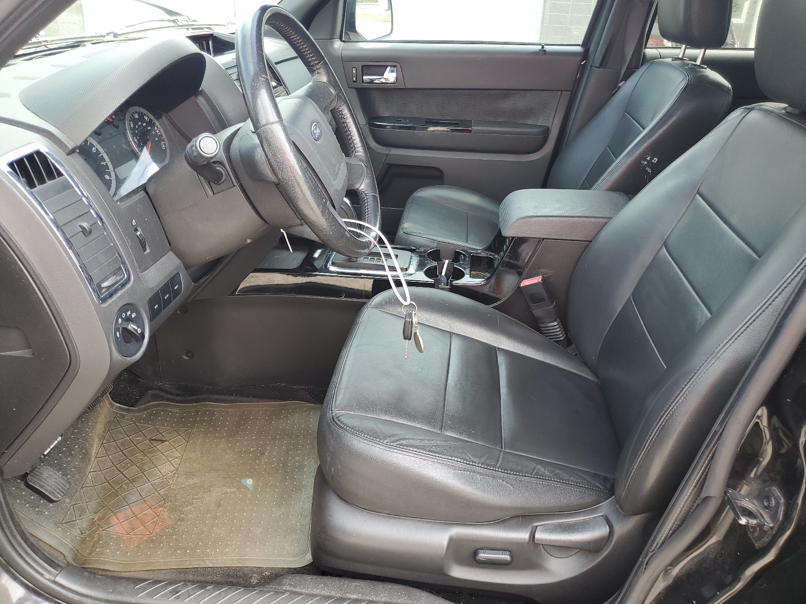 1FMCU0EG1BKC05787 2011 Ford Escape Limited