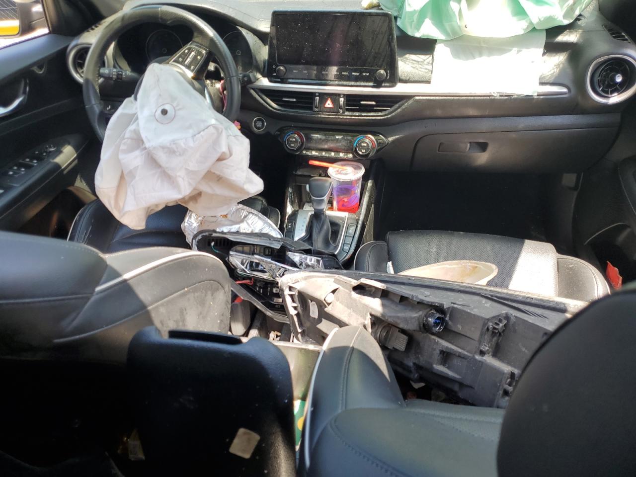 2022 Kia Forte Gt Line VIN: 3KPF54AD5NE421392 Lot: 61694294