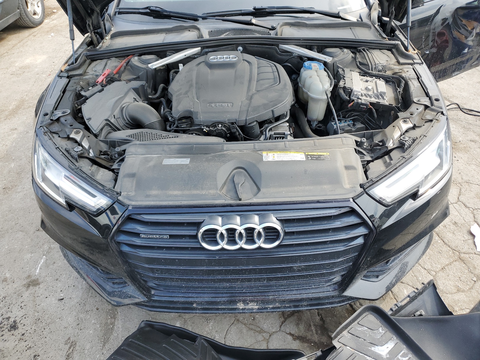 WAUENAF41JA082157 2018 Audi A4 Premium Plus