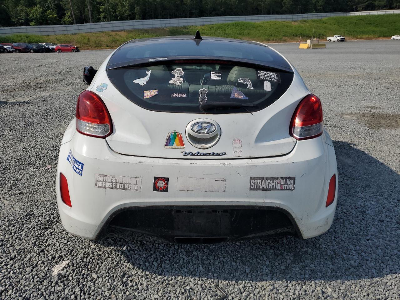 2013 Hyundai Veloster VIN: KMHTC6AD8DU092574 Lot: 63252234