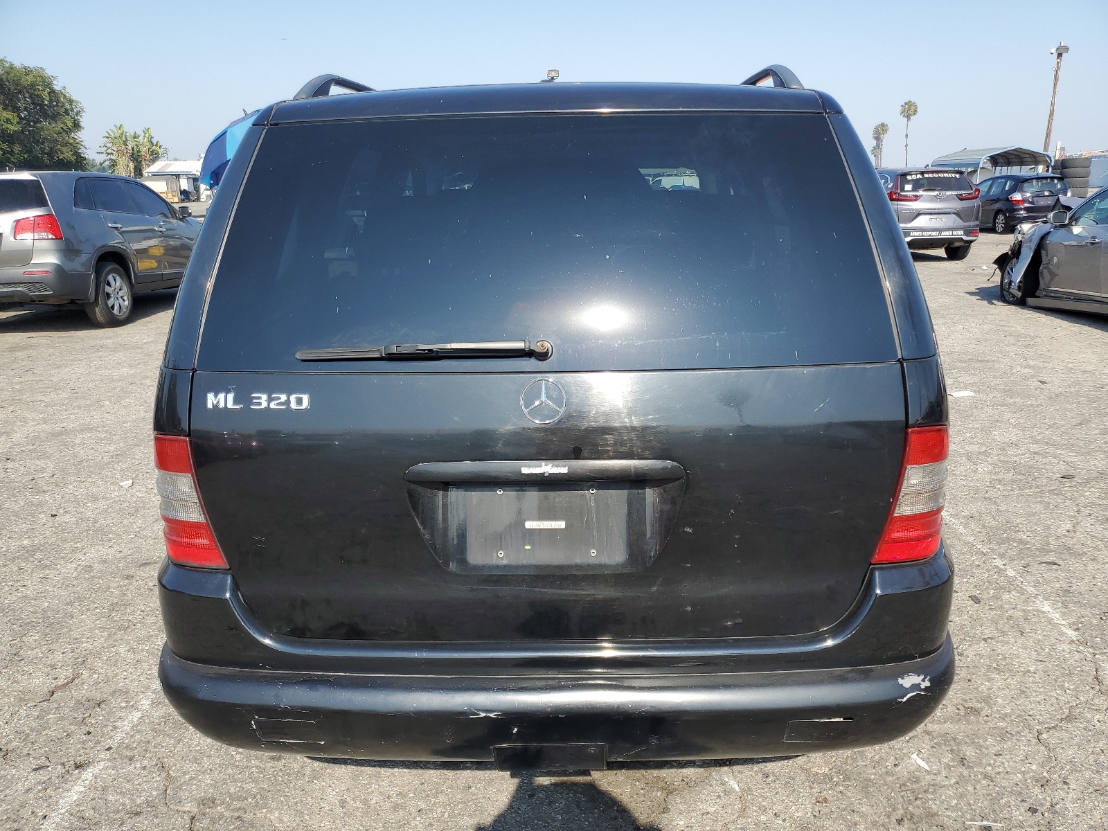 4JGAB54E1YA187056 2000 Mercedes-Benz Ml 320