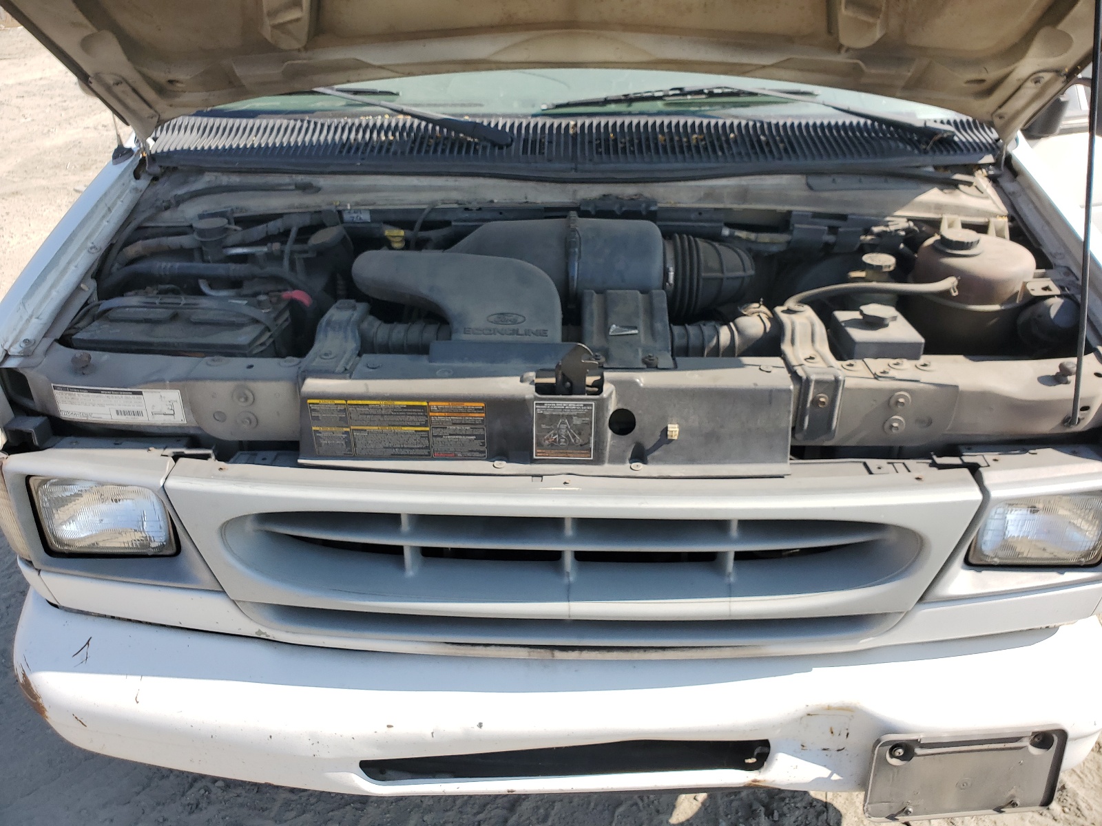 1FTRE14W5XHB81864 1999 Ford Econoline E150 Van