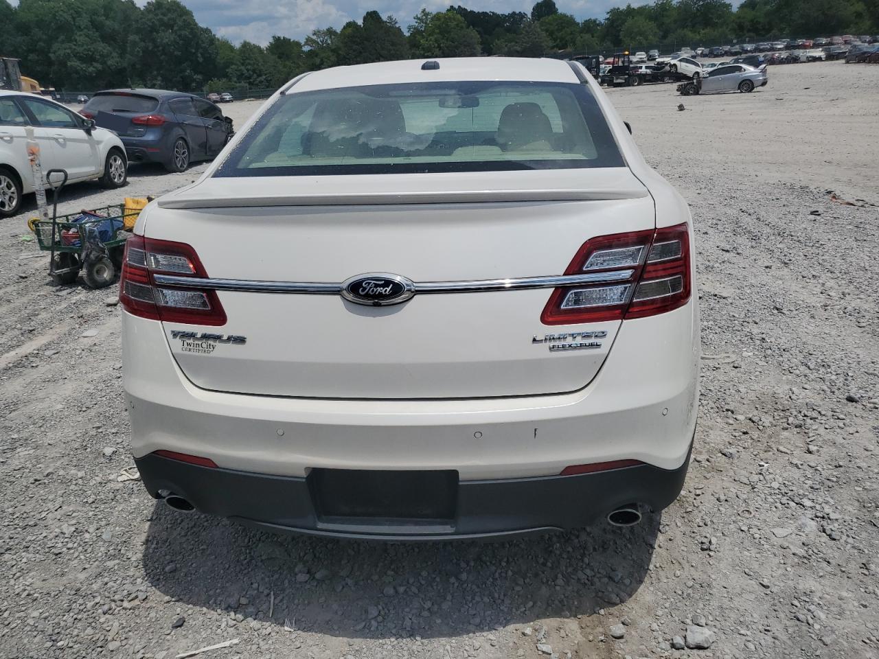 2015 Ford Taurus Limited VIN: 1FAHP2F88FG153349 Lot: 63420284