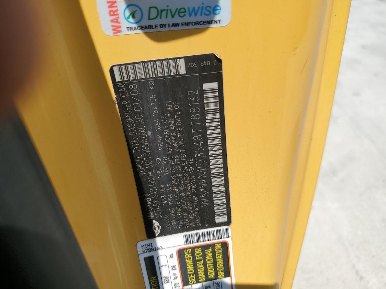 2008 Mini Cooper S VIN: WMWMF73548TT88132 Lot: 65164784