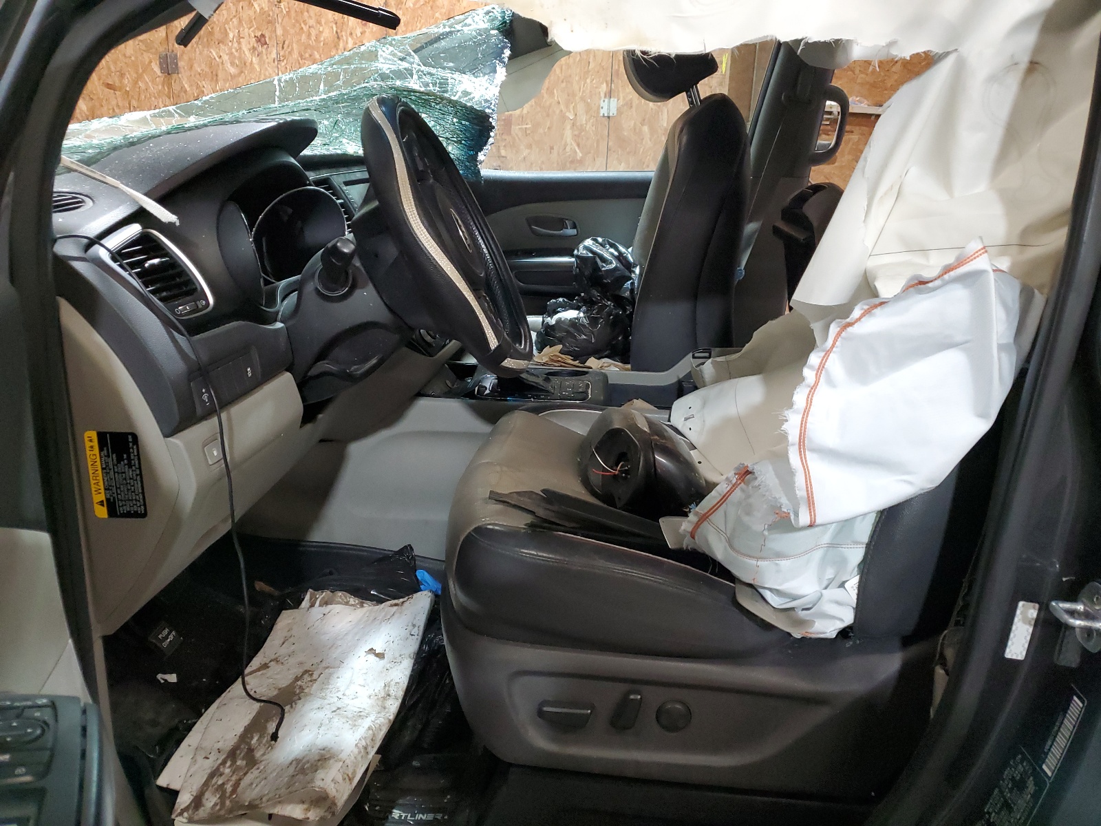 KNDMB5C17H6301127 2017 Kia Sedona Lx