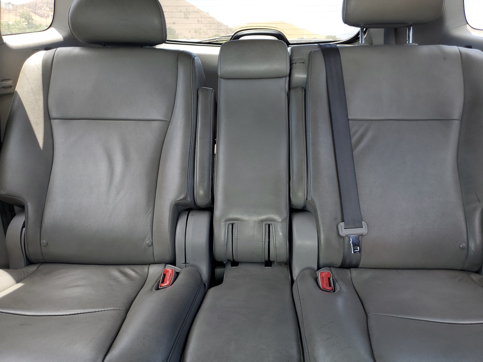 5TDBK3EHXBS049306 2011 Toyota Highlander Base