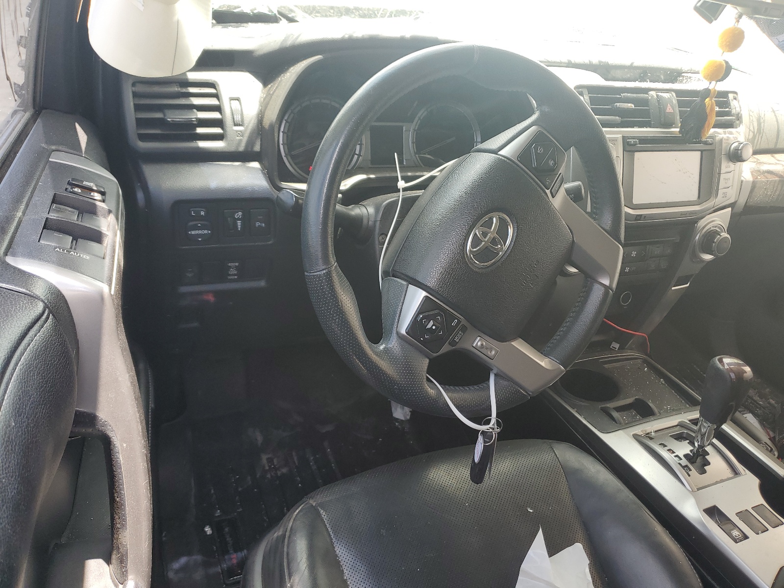 JTEZU5JR2G5132613 2016 Toyota 4Runner Sr5