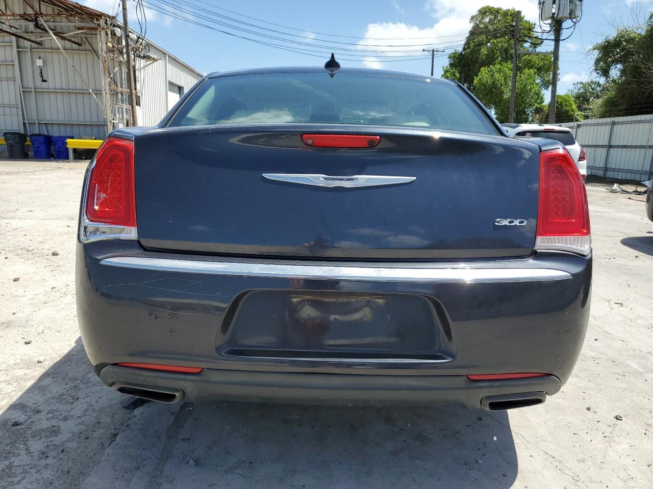 2018 Chrysler 300 Limited VIN: 2C3CCAEG3JH126886 Lot: 65114114