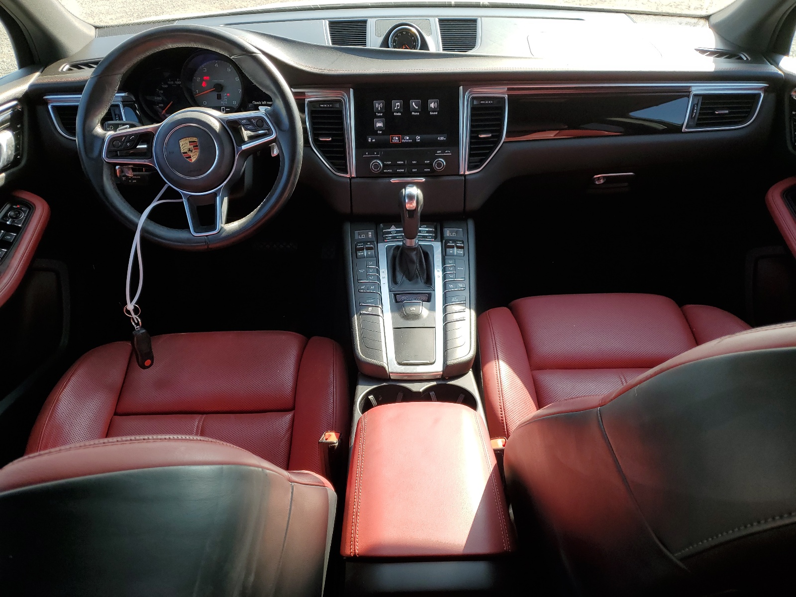 WP1AB2A56JLB39522 2018 Porsche Macan S