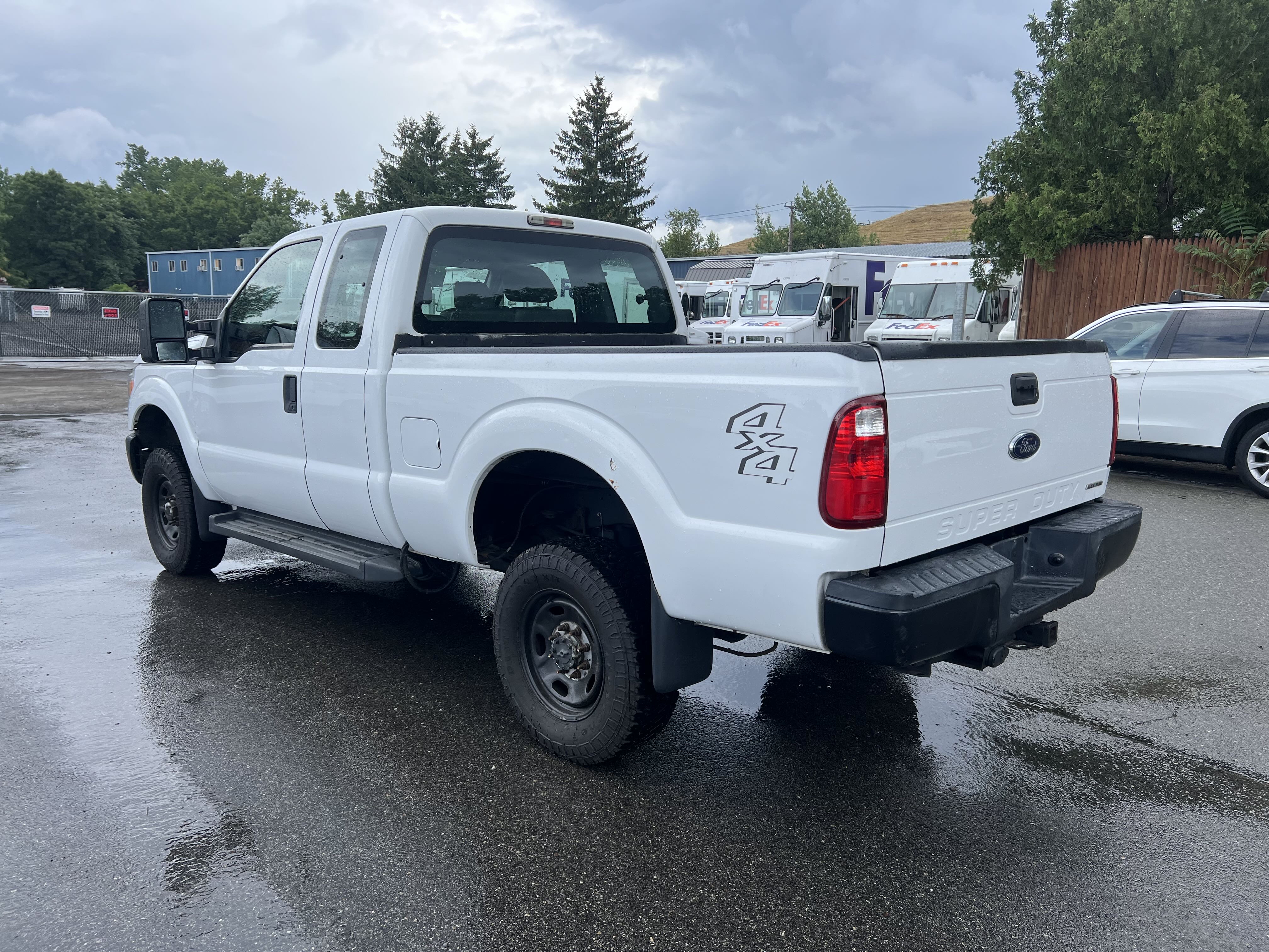 2016 Ford F250 Super Duty vin: 1FT7X2B69GEB69180