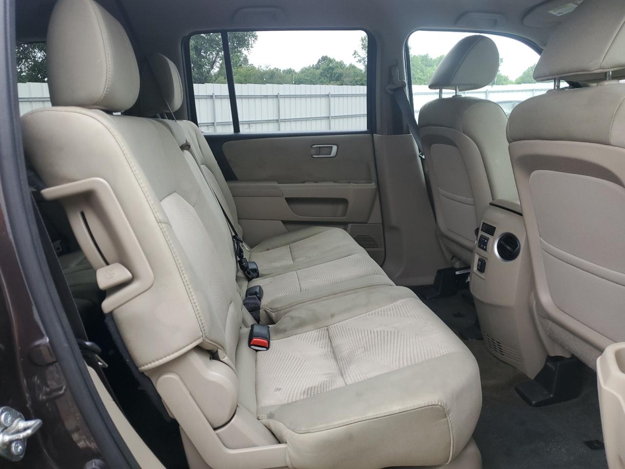 2014 Honda Pilot Lx VIN: 5FNYF4H21EB046556 Lot: 65007524