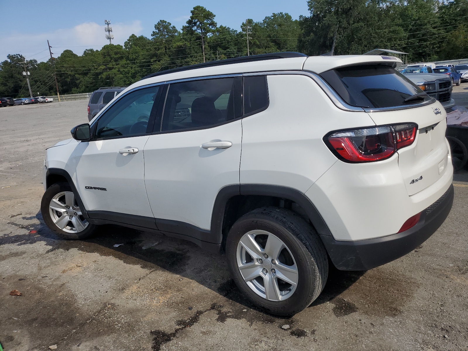 3C4NJDBB5NT114885 2022 Jeep Compass Latitude