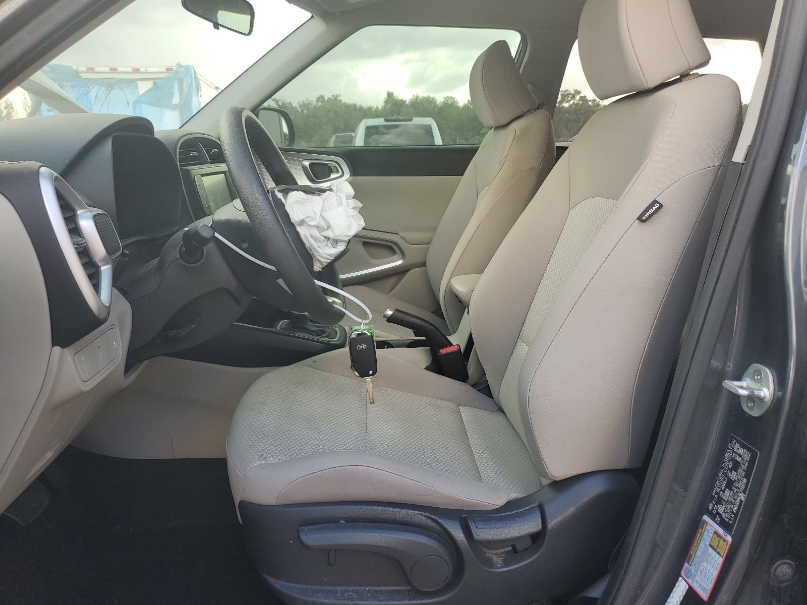 KNDJ23AU5L7715739 2020 Kia Soul Lx