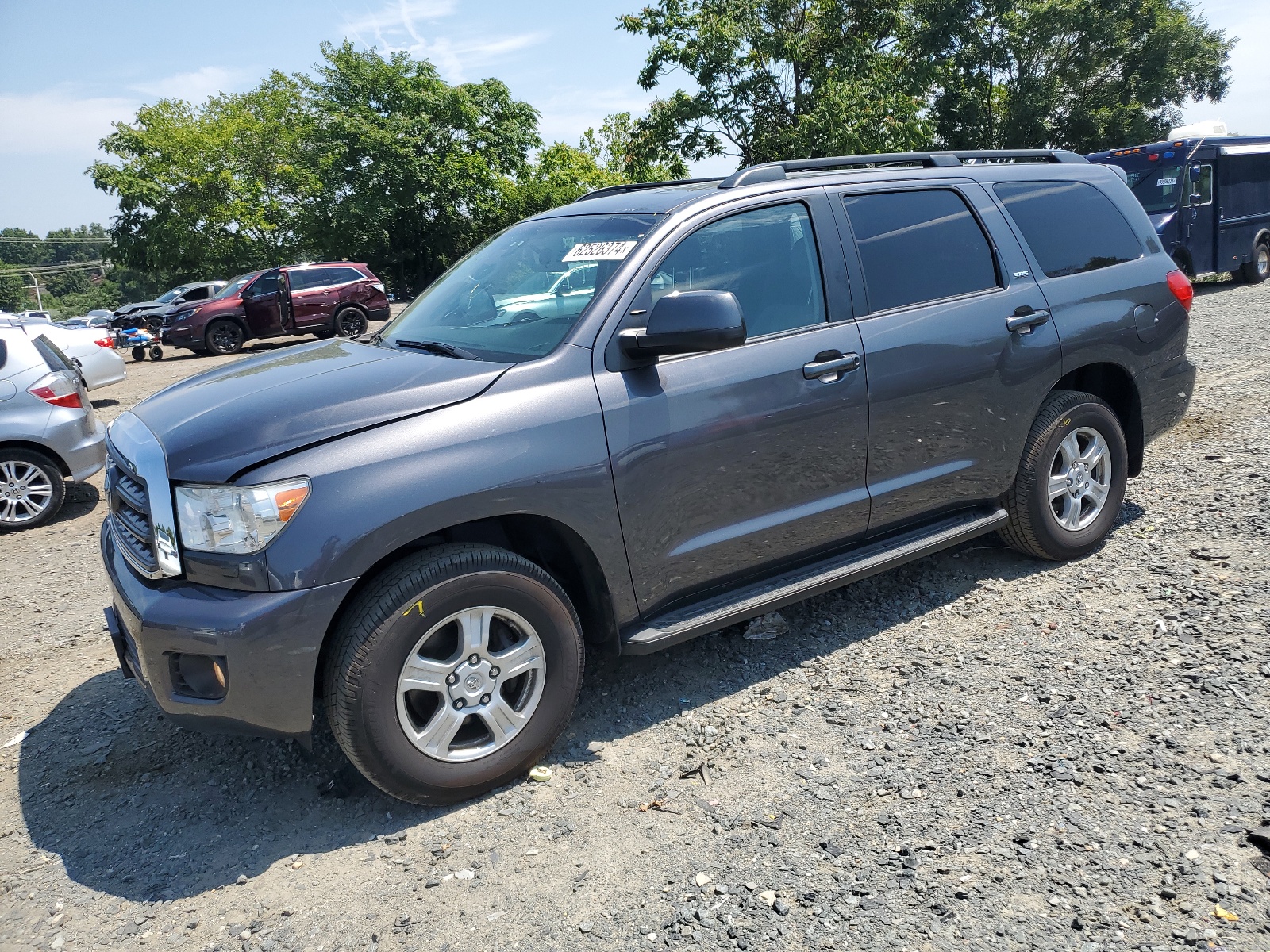 2016 Toyota Sequoia Sr5 vin: 5TDBY5G1XGS146670