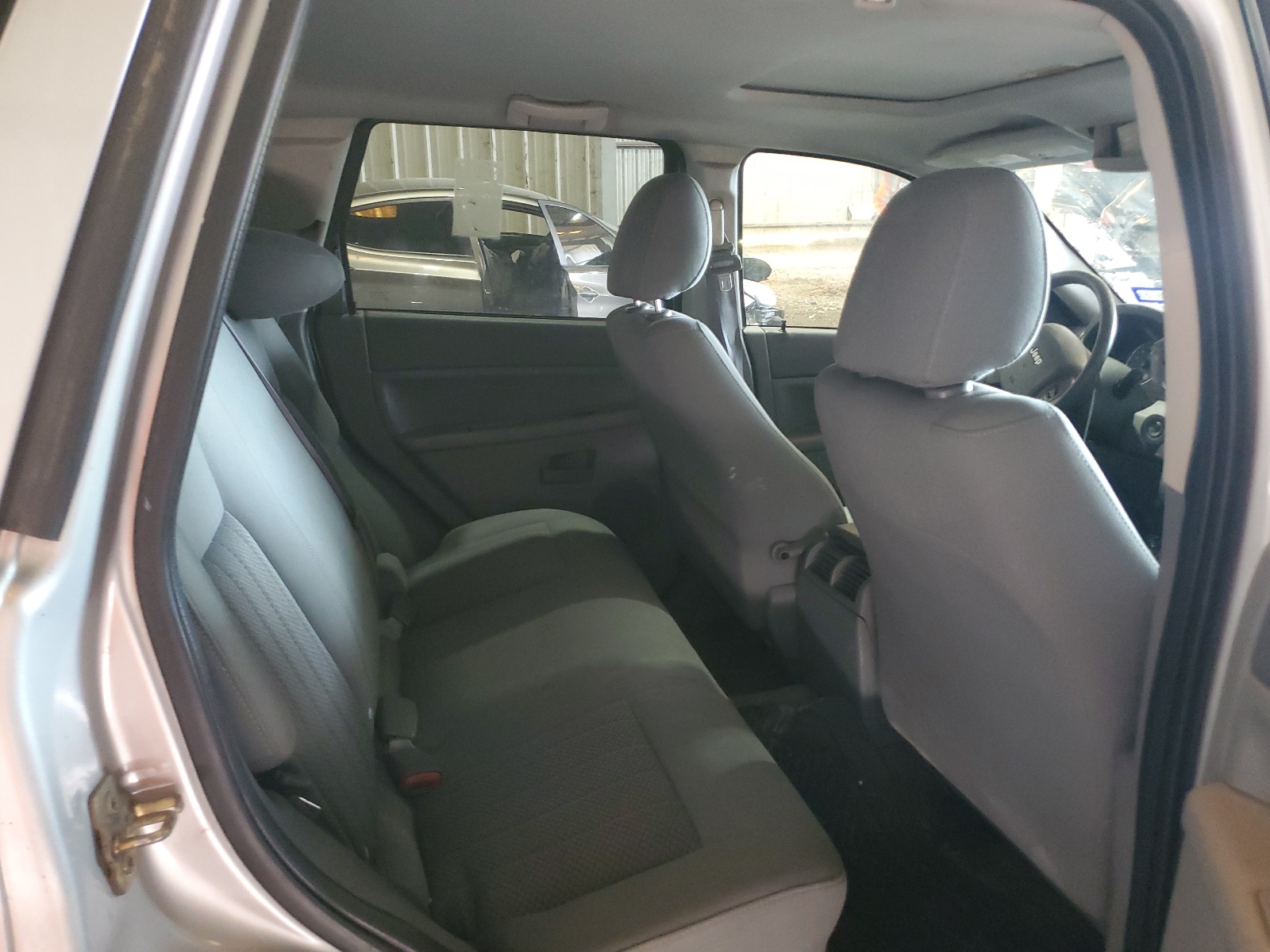 1J4HR48N96C282222 2006 Jeep Grand Cherokee Laredo