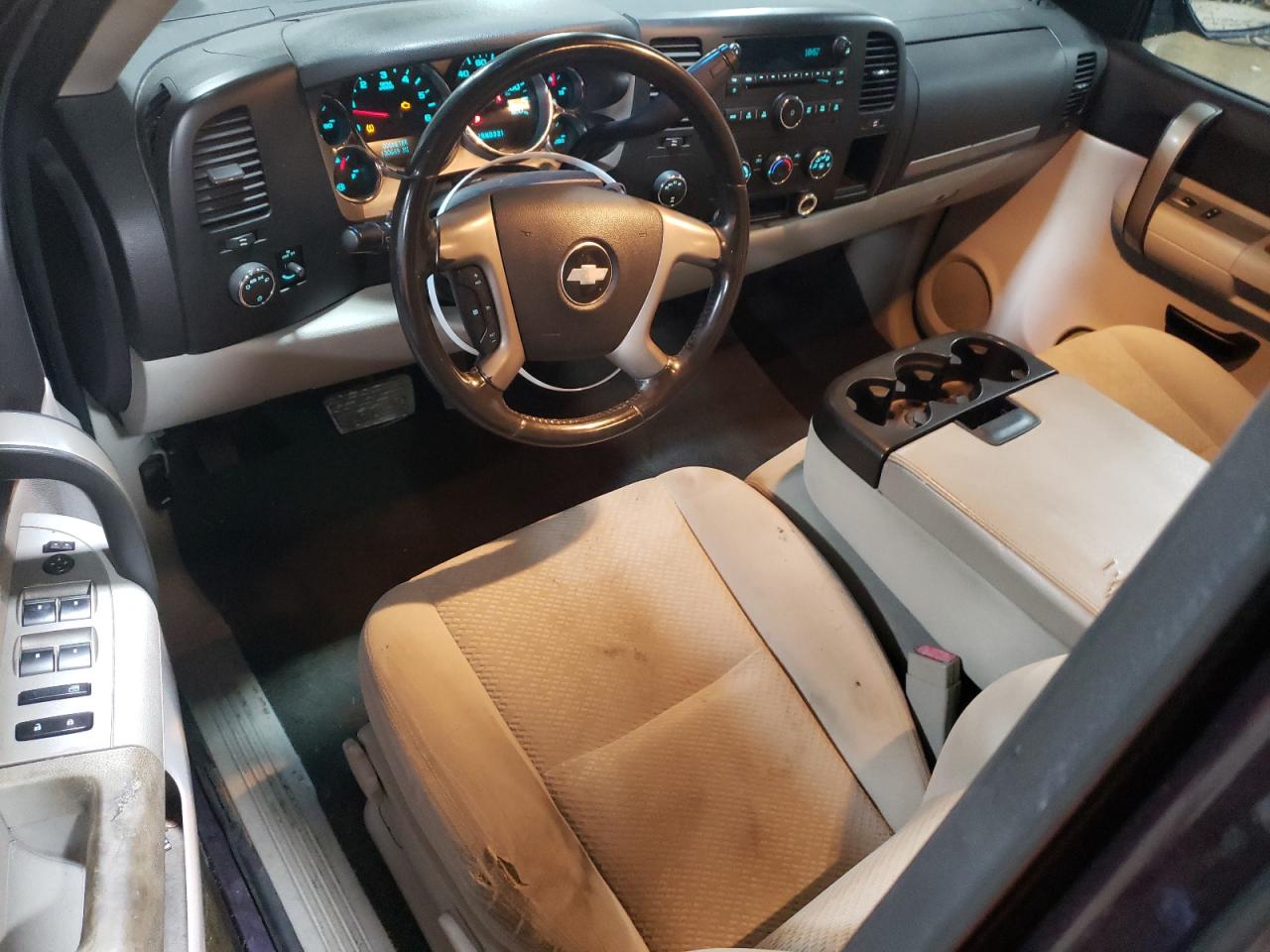 2008 Chevrolet Silverado K1500 VIN: 2GCEK19C081236232 Lot: 61726954