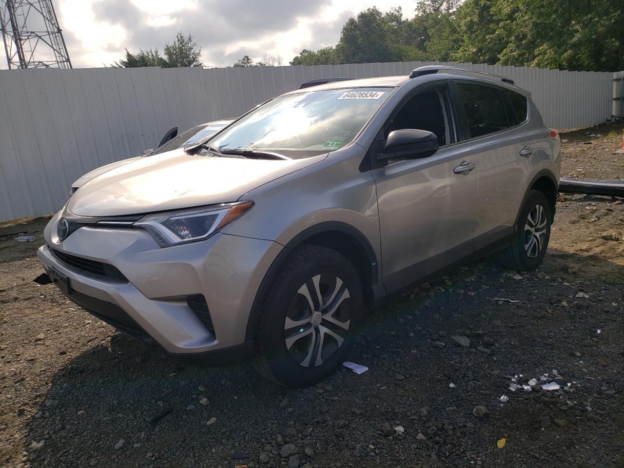 JTMBFREV5JJ245971 2018 TOYOTA RAV 4 - Image 1