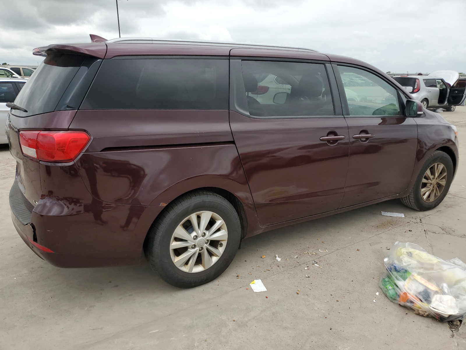 2017 Kia Sedona Lx vin: KNDMB5C18H6316302