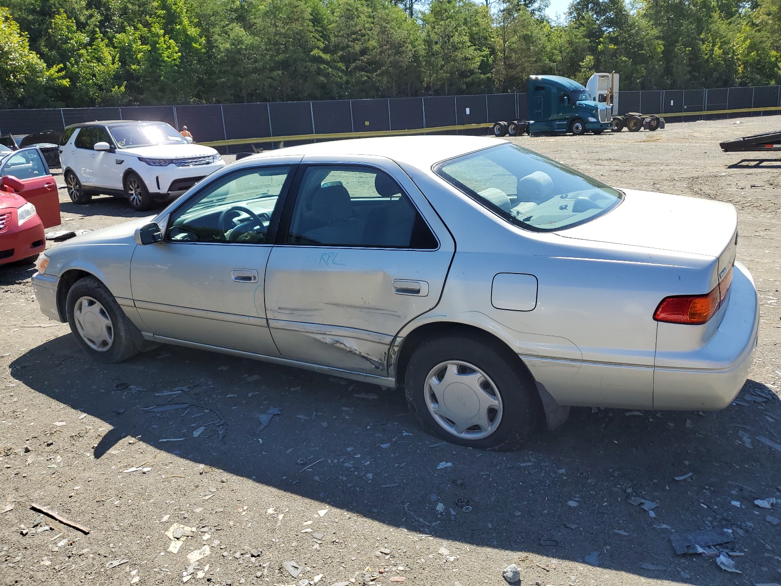 4T1BG22K8YU689445 2000 Toyota Camry Ce