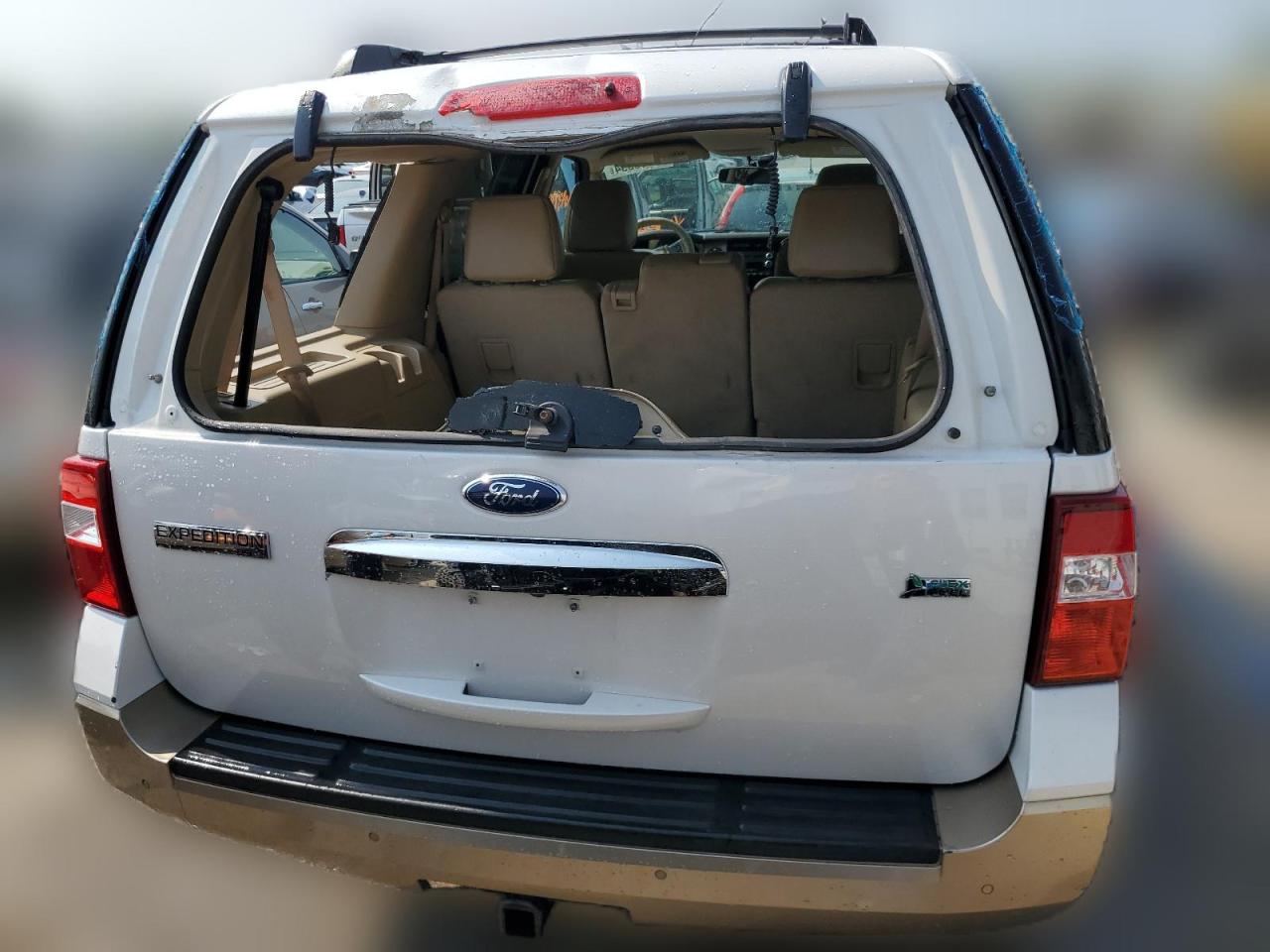 2011 Ford Expedition Xlt VIN: 1FMJU1J52BEF42288 Lot: 64388994