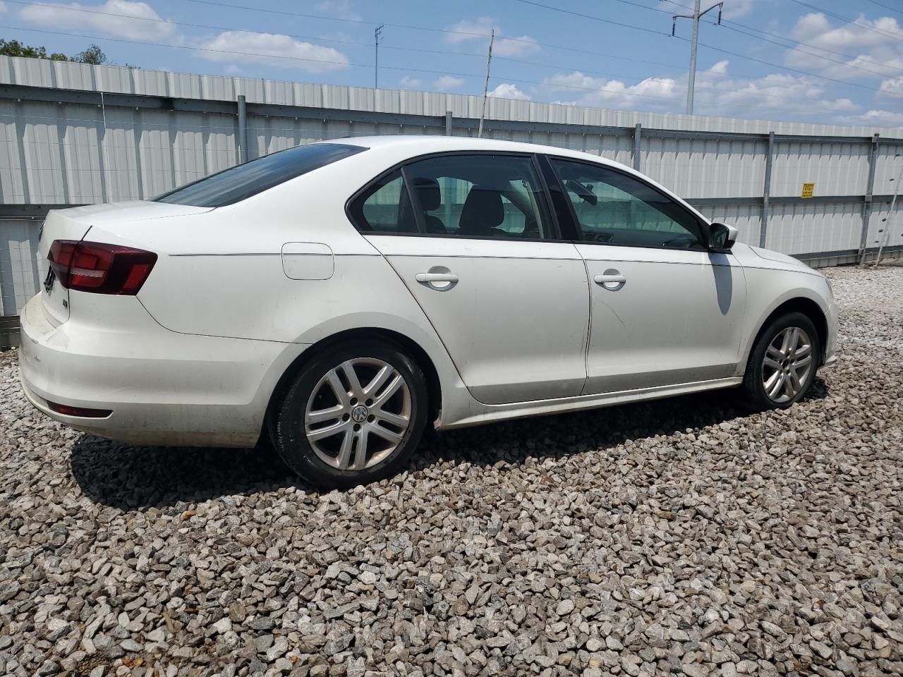 2018 Volkswagen Jetta - Image 3