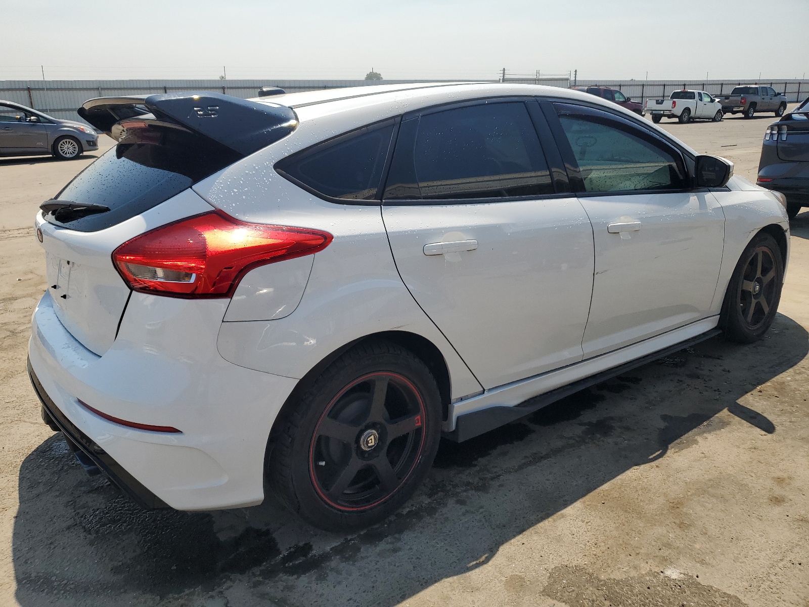 2017 Ford Focus Se vin: 1FADP3K21HL246648