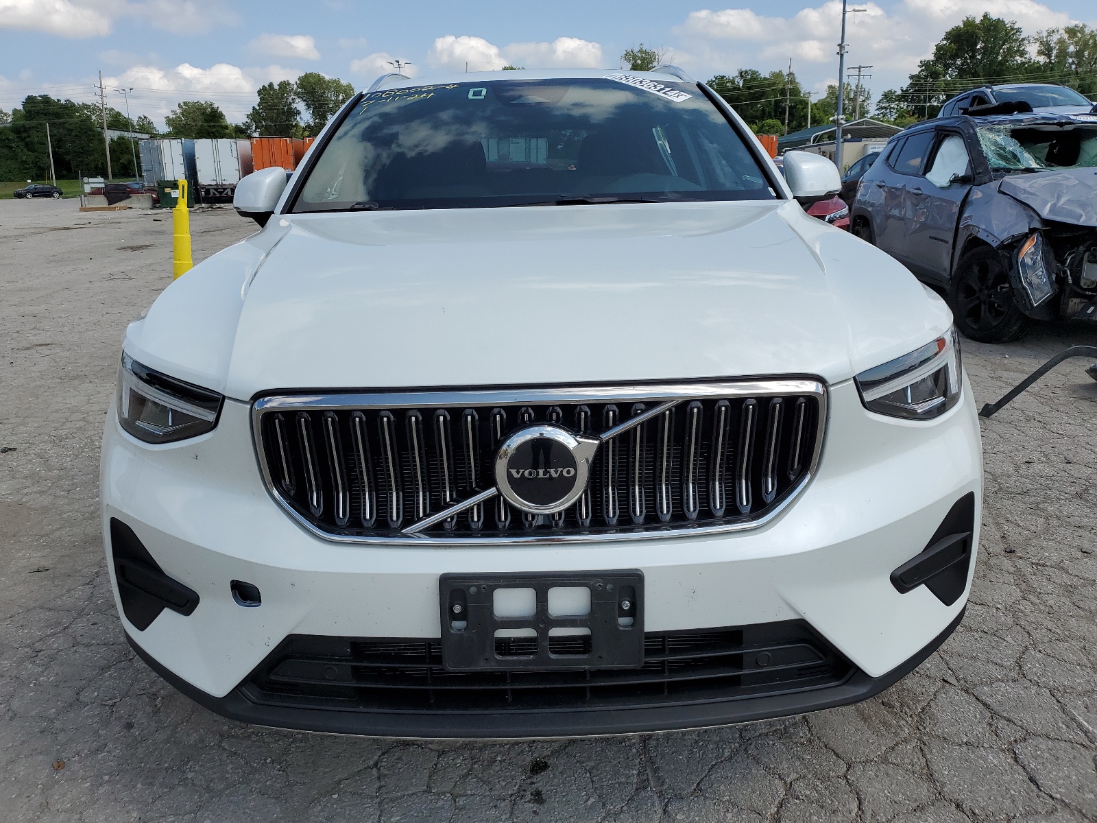 YV4L12UK3R2341747 2024 Volvo Xc40 Core