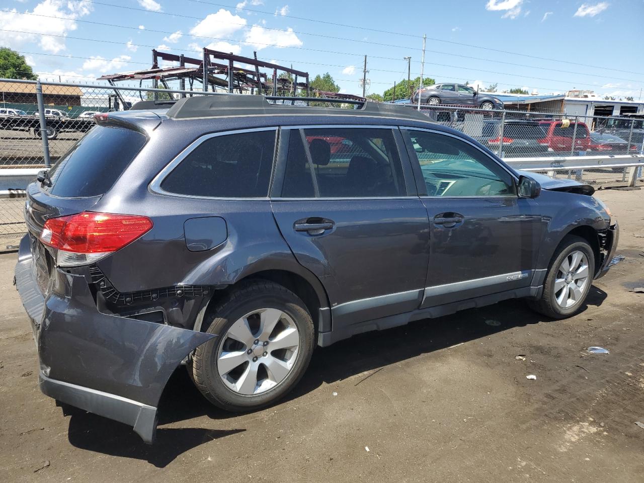 2010 Subaru Outback - Image 3