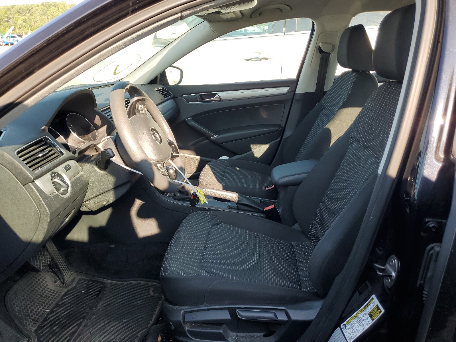 1VWAT7A36HC006826 2017 Volkswagen Passat S