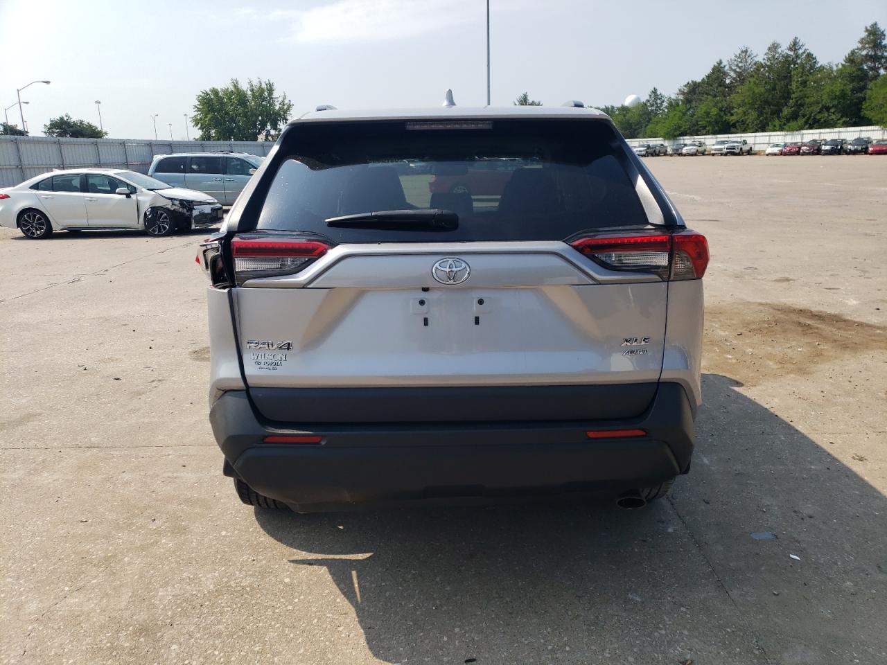 2019 Toyota Rav4 Xle Premium VIN: 2T3A1RFV8KC042571 Lot: 63703634