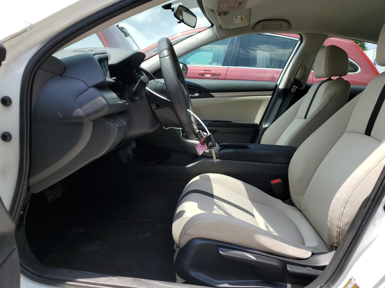 19XFC2F56HE002841 2017 Honda Civic Lx