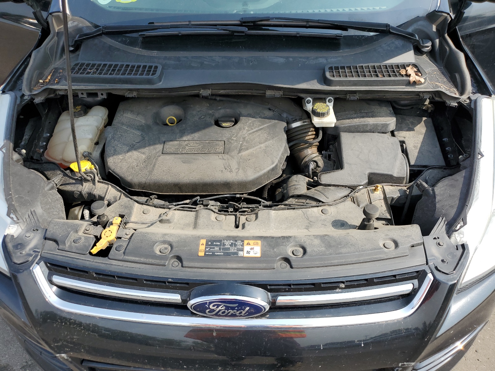 1FMCU9J94EUE18611 2014 Ford Escape Titanium