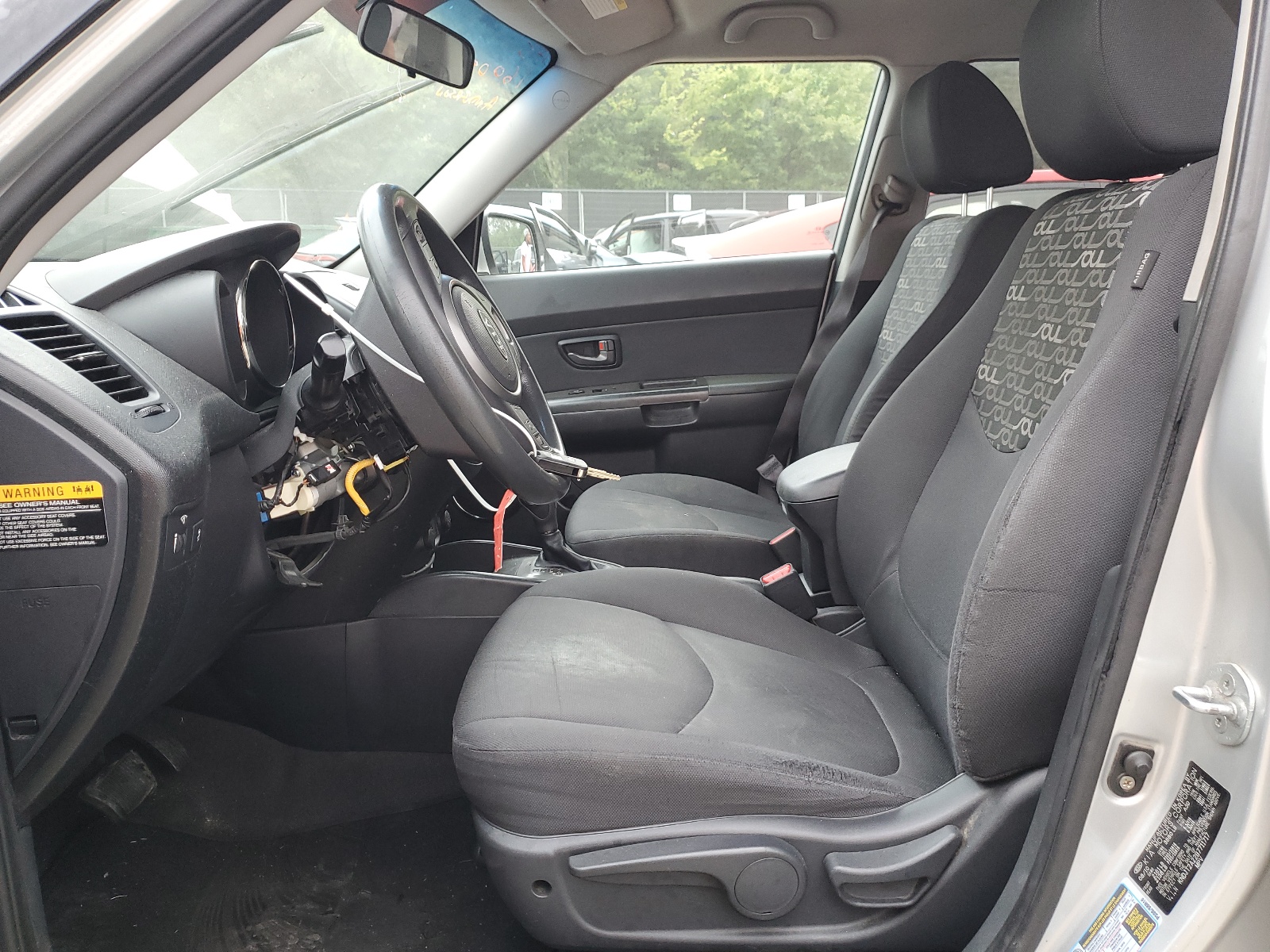 KNDJT2A22B7711717 2011 Kia Soul +