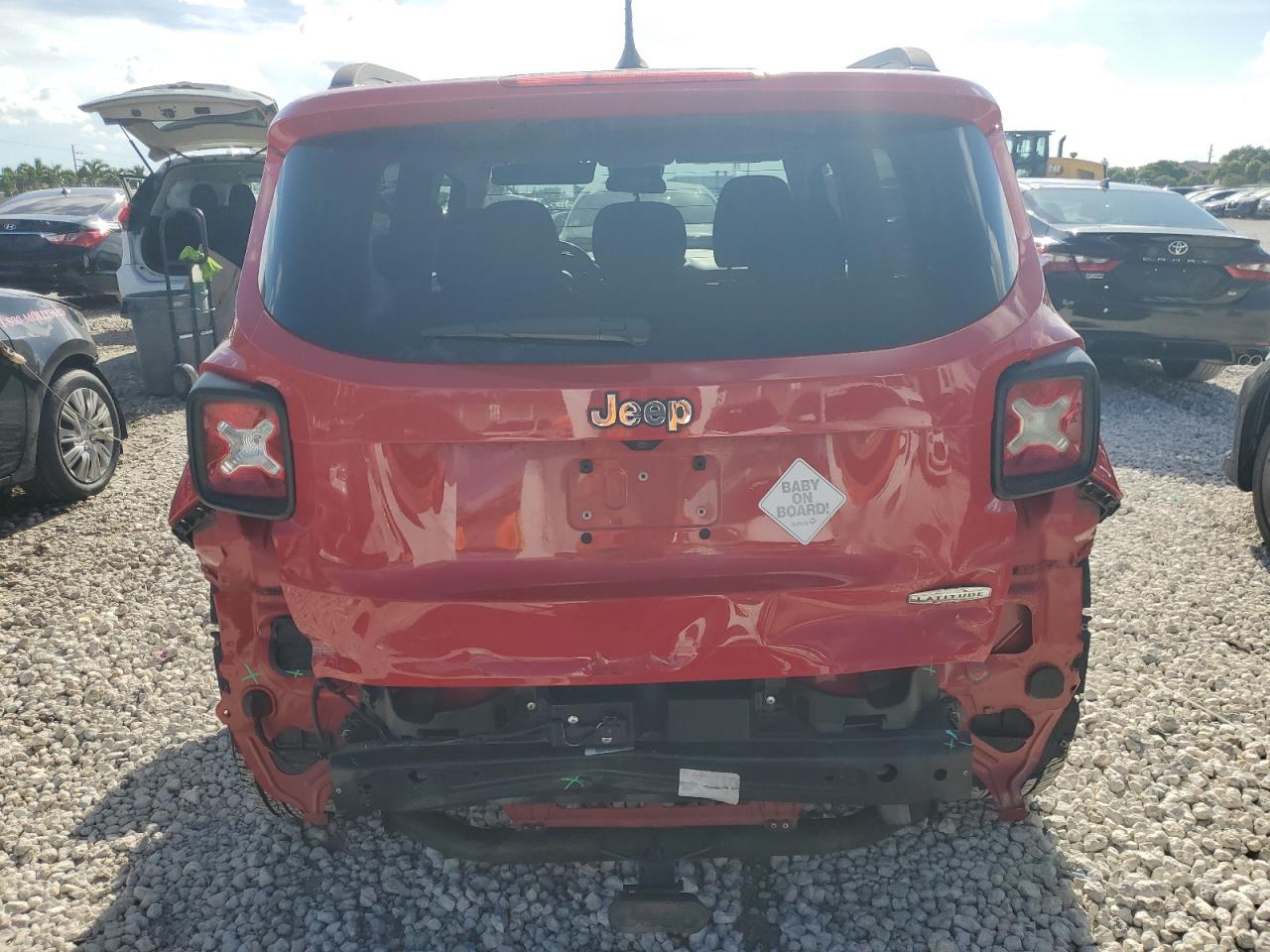 2015 Jeep Renegade Latitude VIN: ZACCJABT9FPB88737 Lot: 63003664