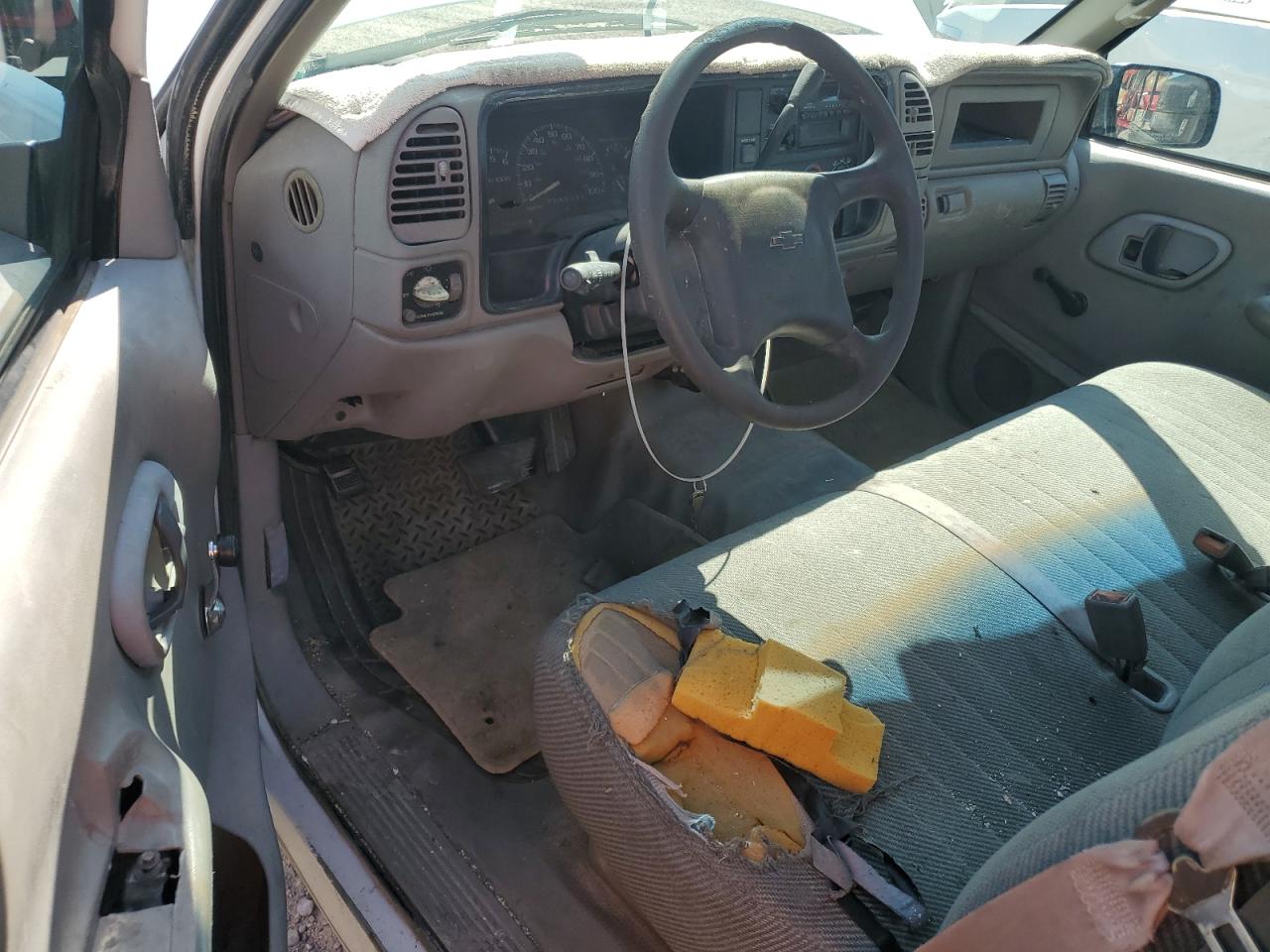 2000 Chevrolet Gmt-400 C3500 VIN: 1GBGC34R7YR212146 Lot: 62906594