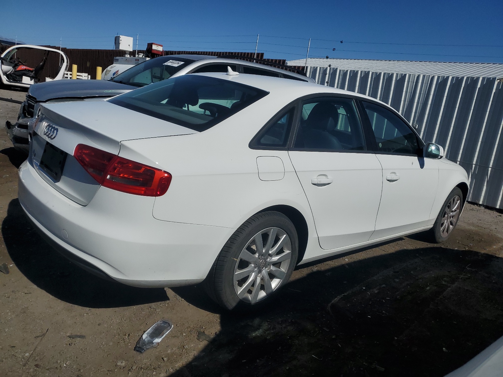 2014 Audi A4 Premium vin: WAUAFAFL6EN004569