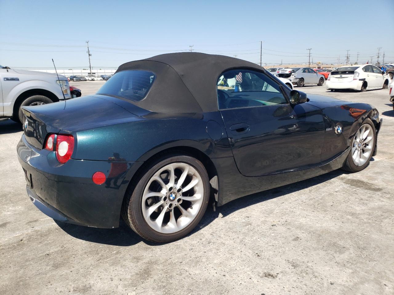 2005 BMW Z4 2.5 VIN: 4USBT335X5LR70043 Lot: 65623764
