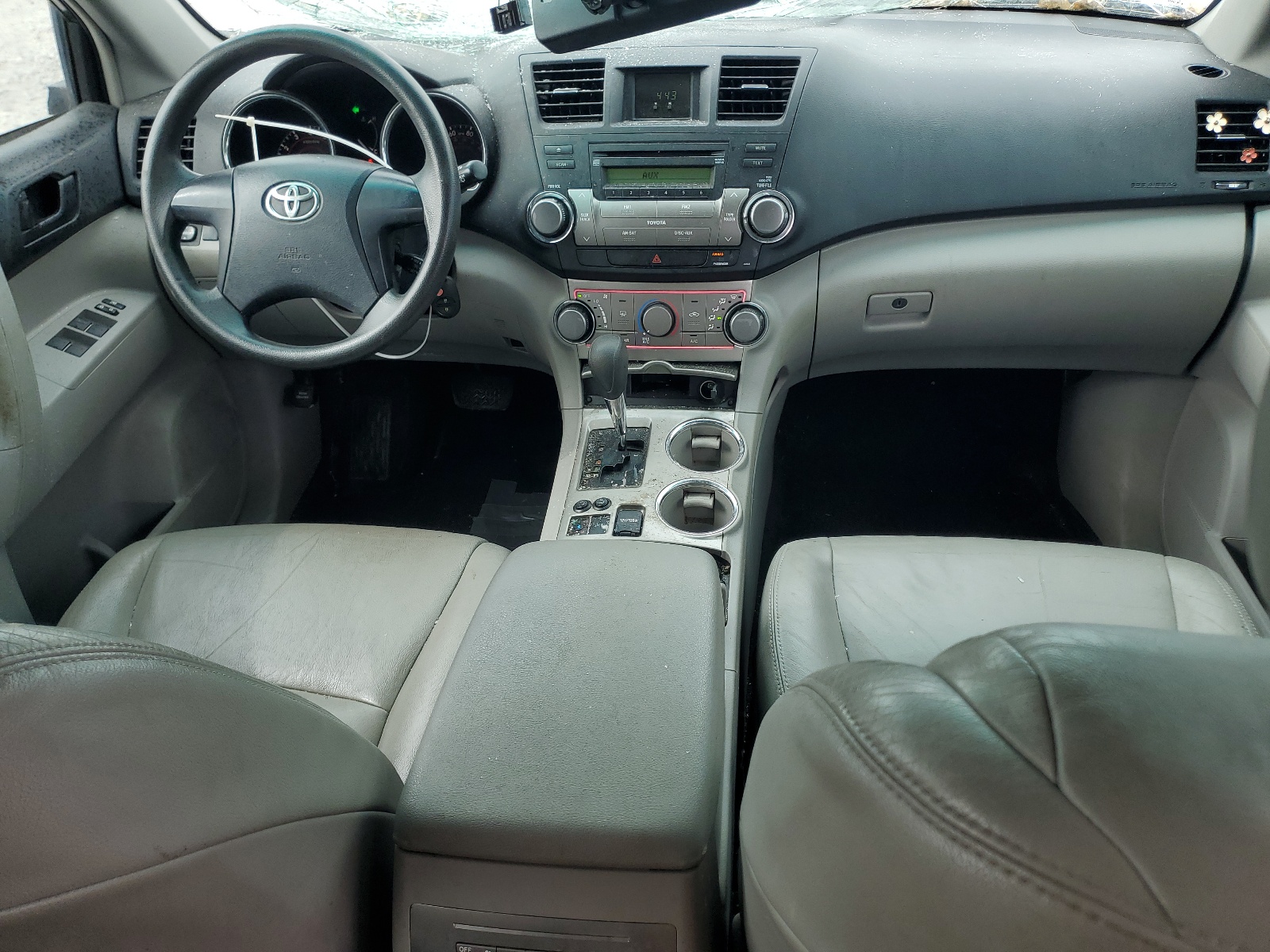 5TDZK3EH0BS033615 2011 Toyota Highlander Base