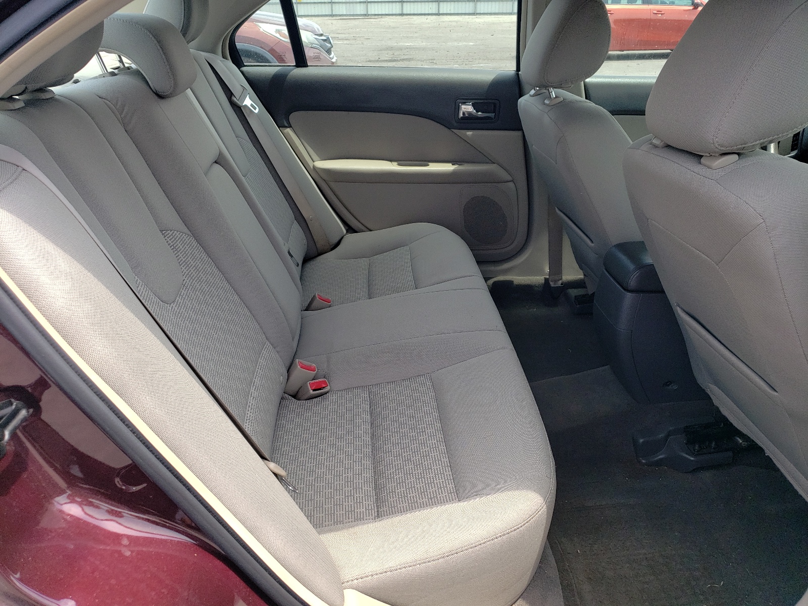 3FAHP0HA7BR247584 2011 Ford Fusion Se