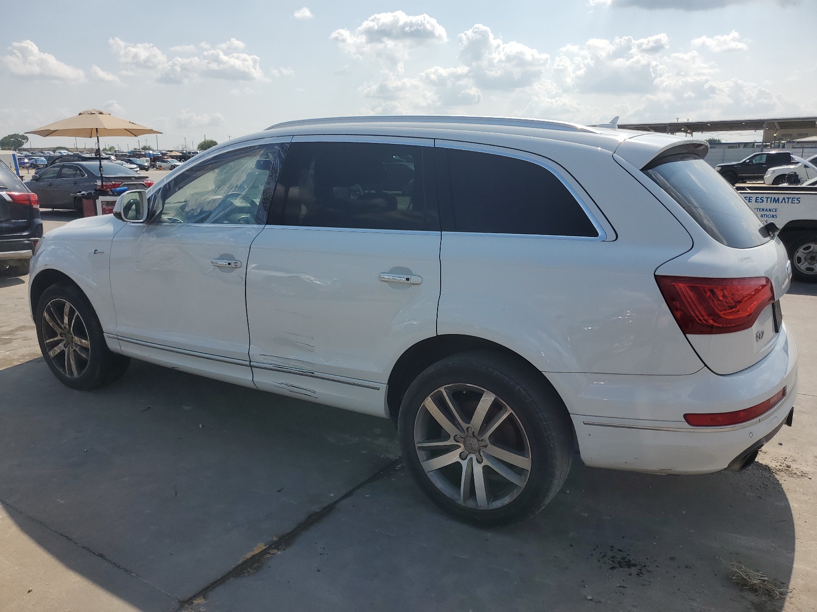 2014 Audi Q7 Premium Plus vin: WA1LGAFE5ED018912