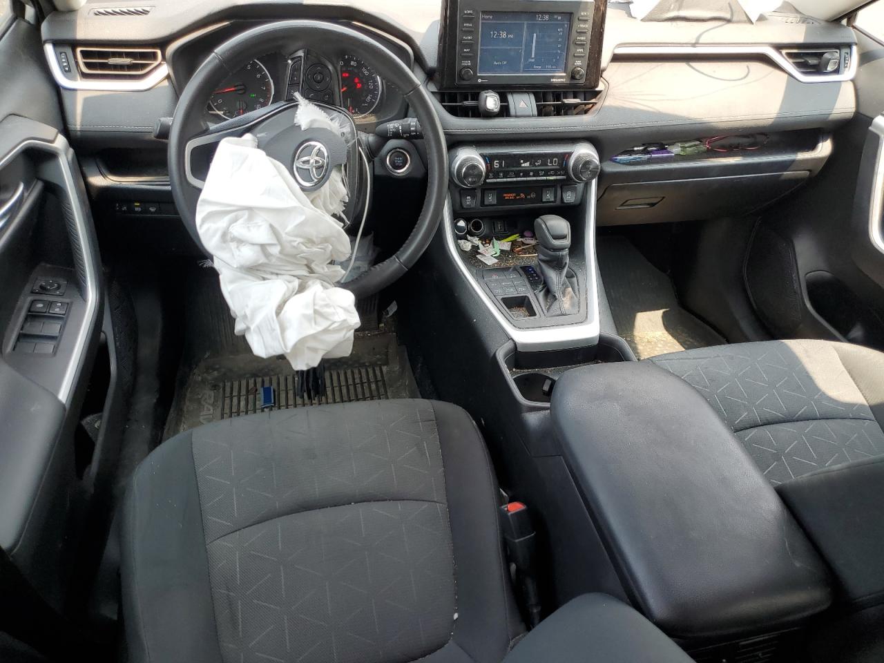 2020 Toyota Rav4 Xle VIN: 2T3P1RFV6LW131212 Lot: 64049884