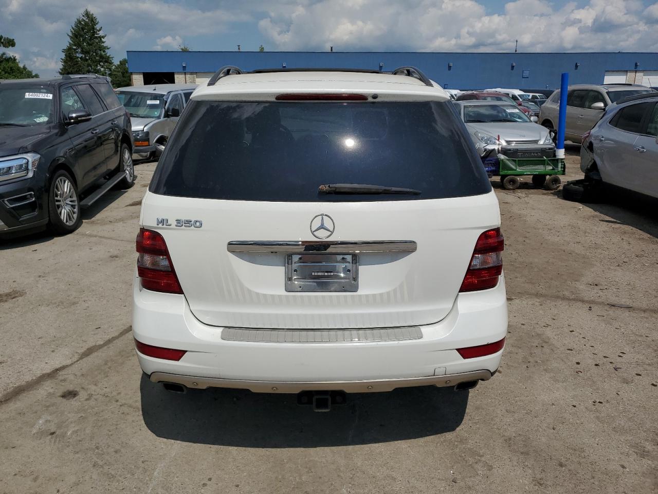 4JGBB5GB1BA669409 2011 Mercedes-Benz Ml 350