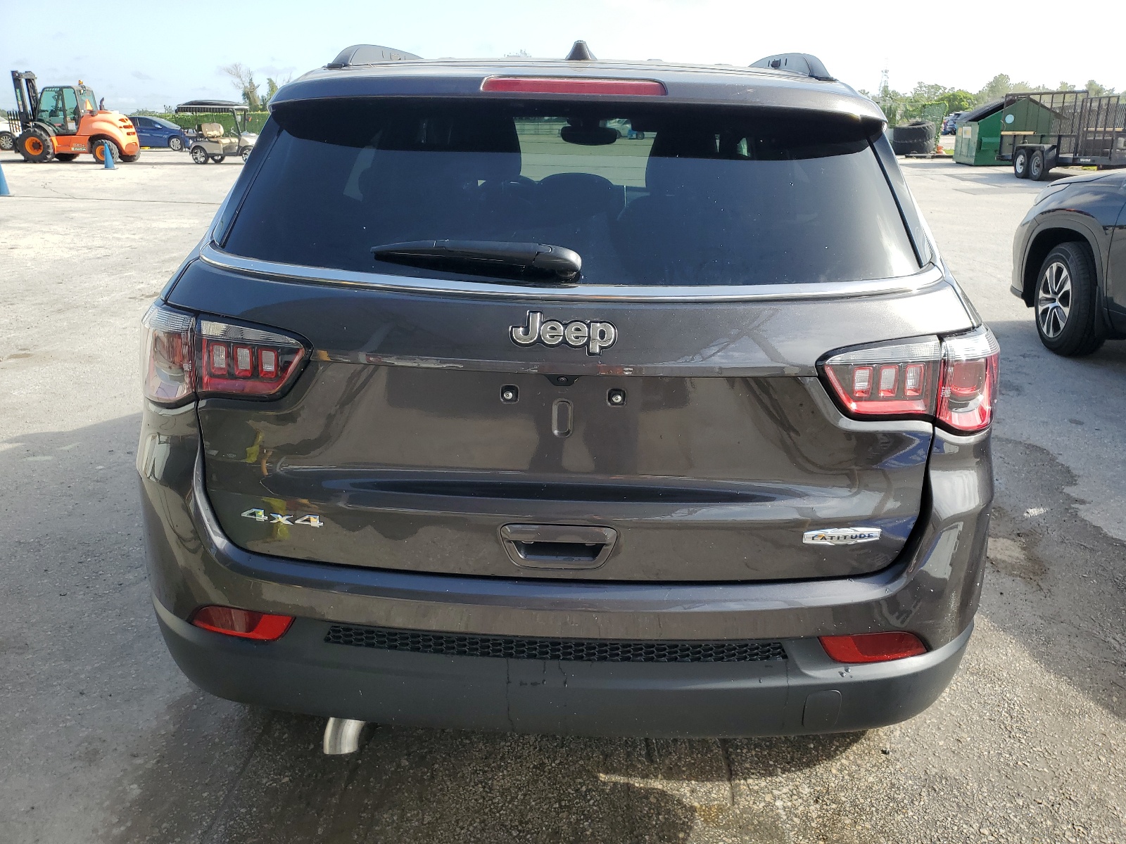 2024 Jeep Compass Latitude vin: 3C4NJDBN2RT606659